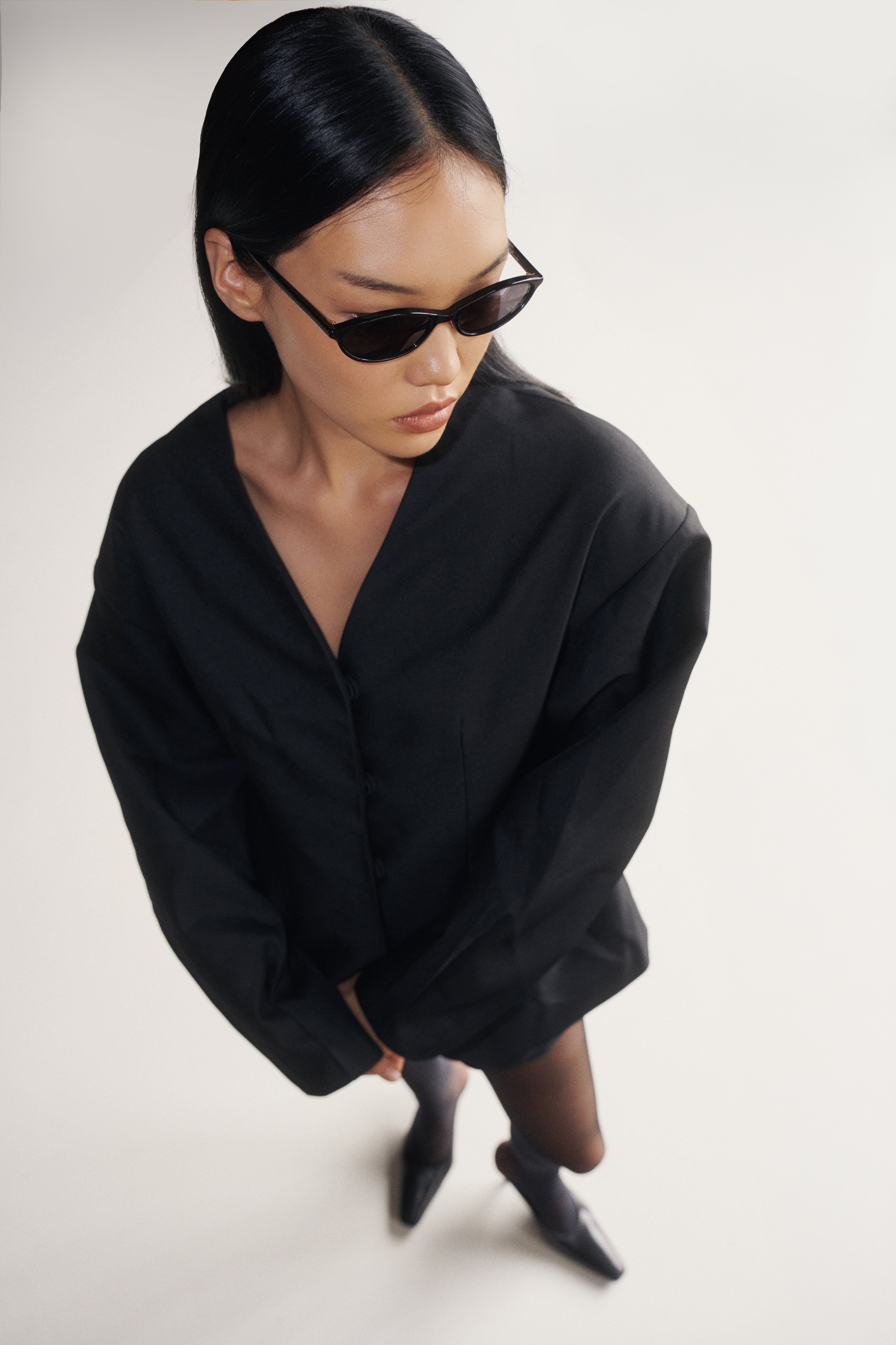 Zulu Black Oval Sunglasses — Shevoke Australia
