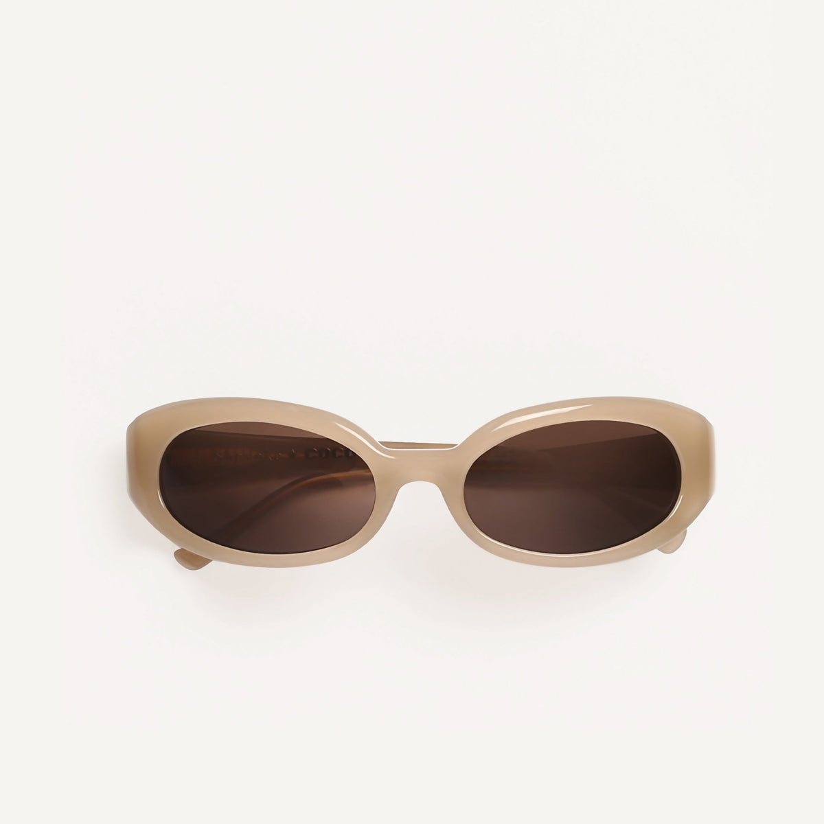 Shevoke Zingaro Castaway cream Sunglasses—brand new in box. KATE SPADE Creme De La Creme Strawberry Chocolate Dipped  main image 2