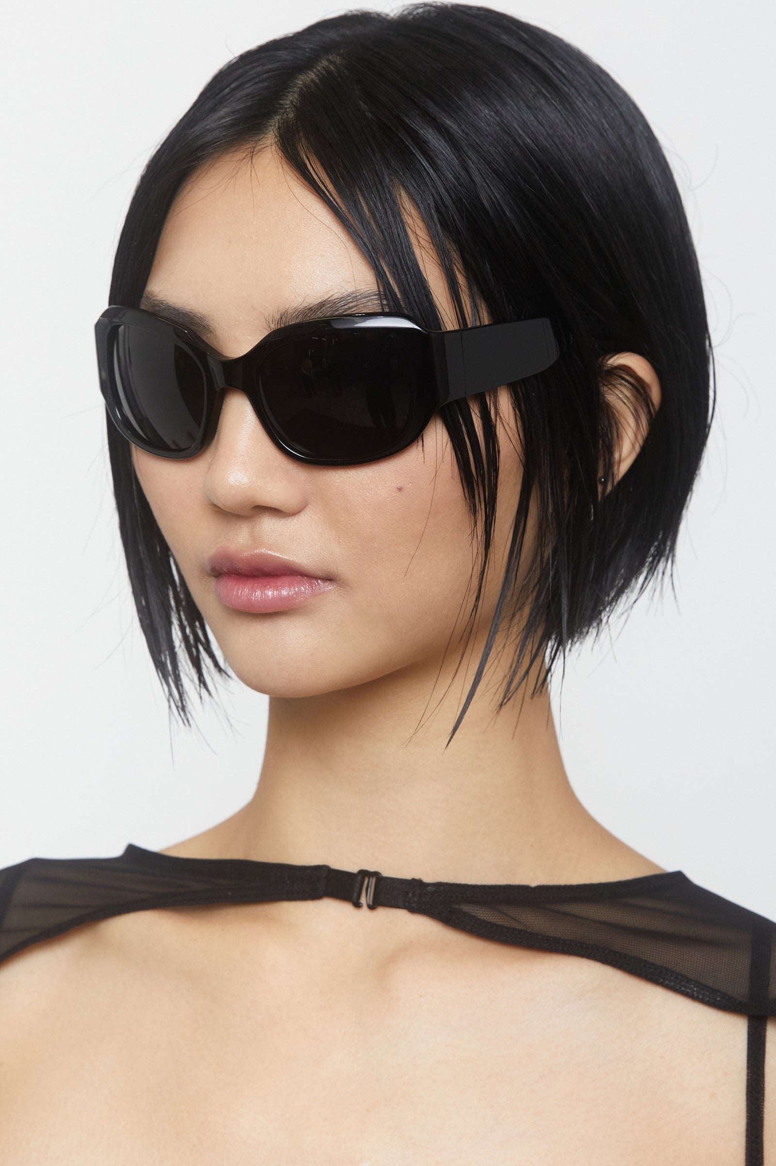 Shevoke Sunglasses JEN 001 Black